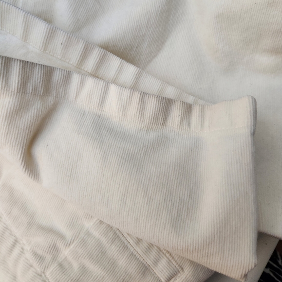 Laundry by Shelli Regal Cream Boot Cut Crods- Call outs on this item - Picture 10 of 12